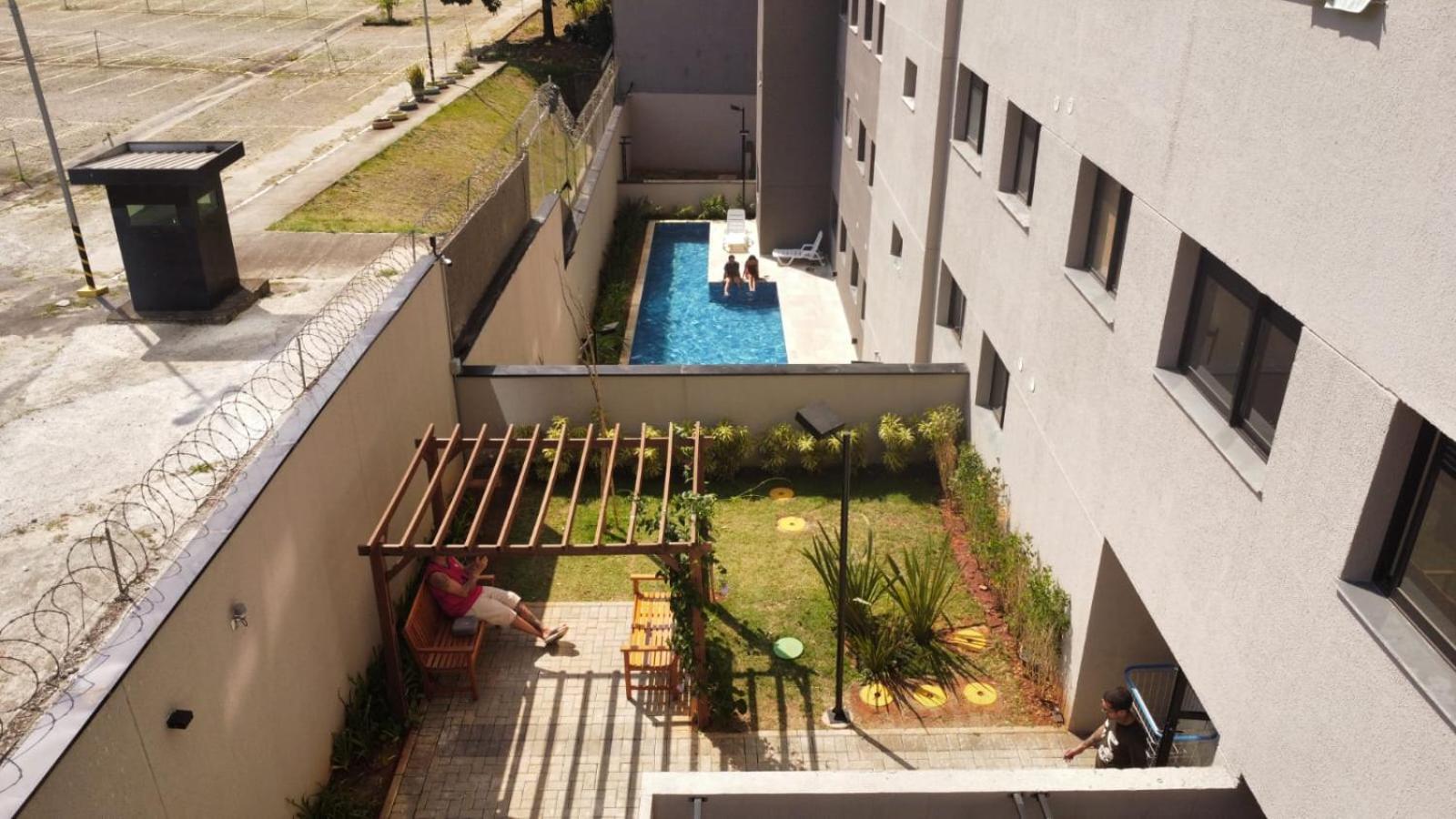 04 - Apto Liberdade Se 500'metro Apartamento *